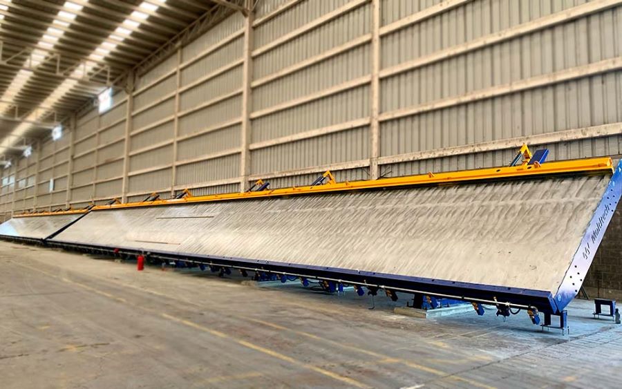 MOLDTECH supplies two tilting tables in Guanajuato, Mexico